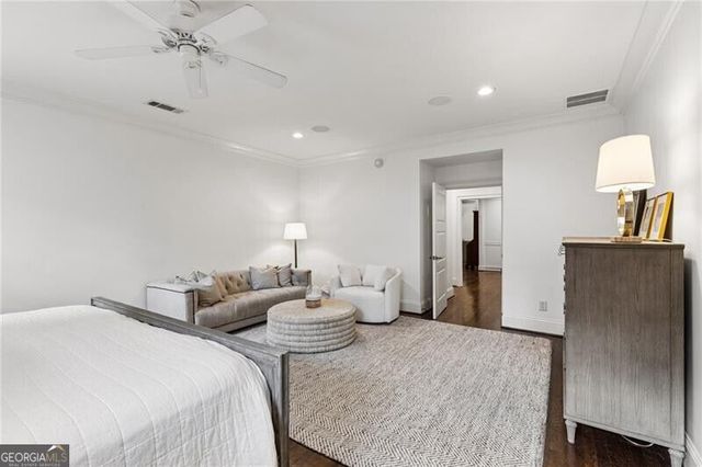 544 Hollydale Court NW, Atlanta, GA 30342