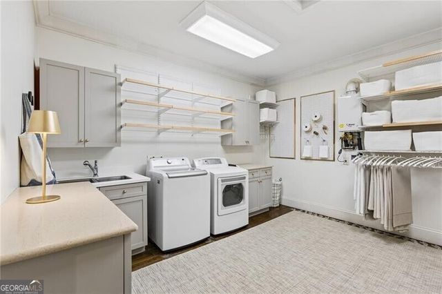 544 Hollydale Court NW, Atlanta, GA 30342