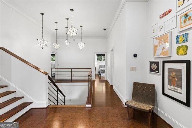 544 Hollydale Court NW, Atlanta, GA 30342