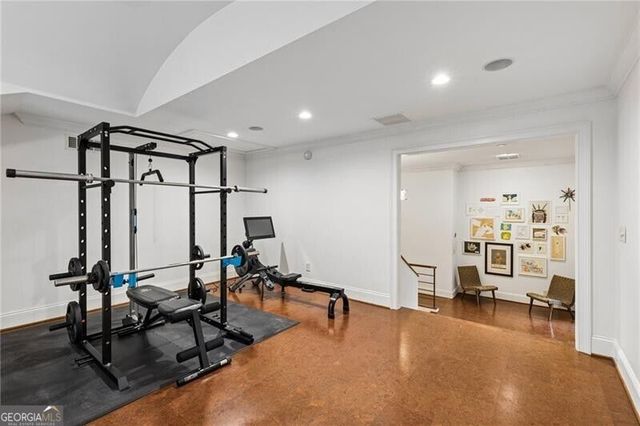 544 Hollydale Court NW, Atlanta, GA 30342
