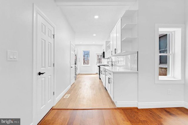 5510 W THOMPSON ST, Philadelphia, PA 19131