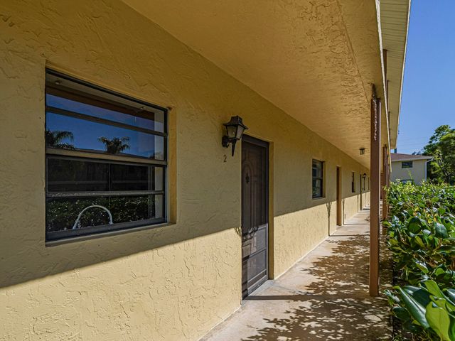 400 18th Street G2, Vero Beach, FL 32960