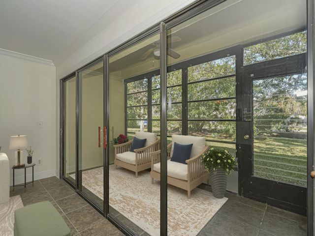 400 18th Street G2, Vero Beach, FL 32960