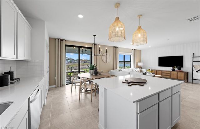 250 Silent Lake DR, Lehigh Acres, FL 33936