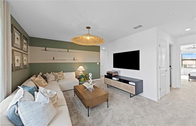 250 Silent Lake DR, Lehigh Acres, FL 33936