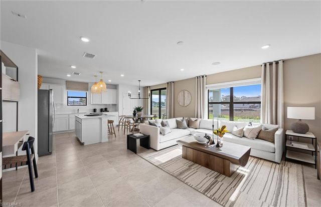 250 Silent Lake DR, Lehigh Acres, FL 33936