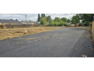 2325 MARION St Se, Albany, OR 97322
