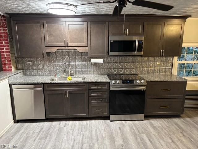7501 Rhodes DR, Windsor, VA 23487