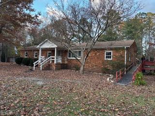 7501 Rhodes DR, Windsor, VA 23487
