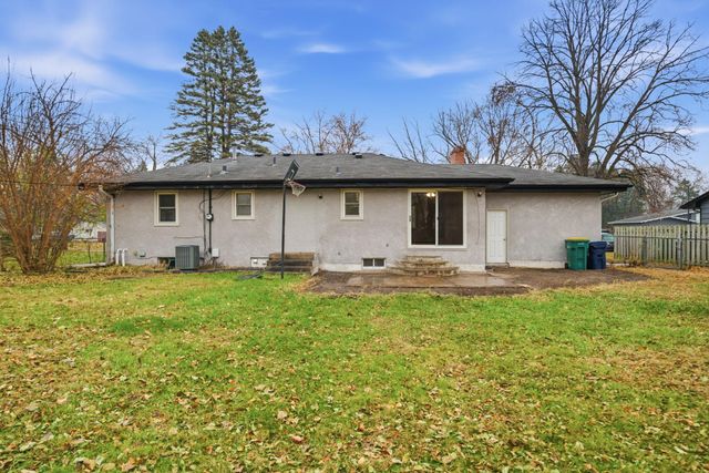 7809 Georgia Avenue N, Brooklyn Park, MN 55445