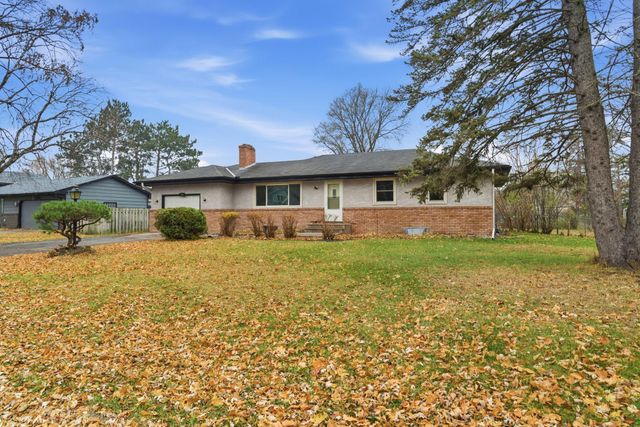 7809 Georgia Avenue N, Brooklyn Park, MN 55445