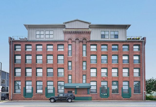 881 E 1st St 203, Boston, MA 02127