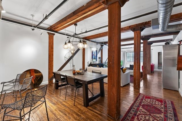881 E 1st St 203, Boston, MA 02127