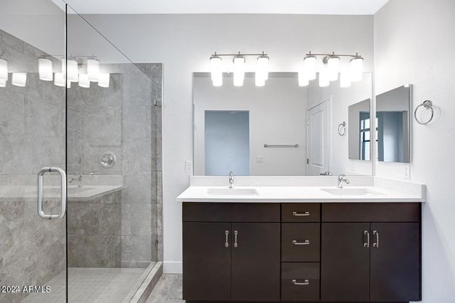 2511 W QUEEN CREEK Road 370, Chandler, AZ 85248
