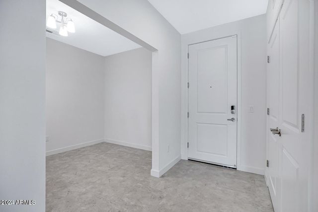 2511 W QUEEN CREEK Road 370, Chandler, AZ 85248