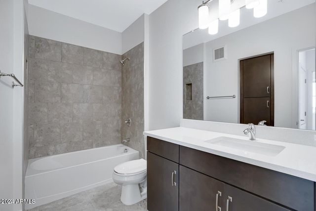 2511 W QUEEN CREEK Road 370, Chandler, AZ 85248