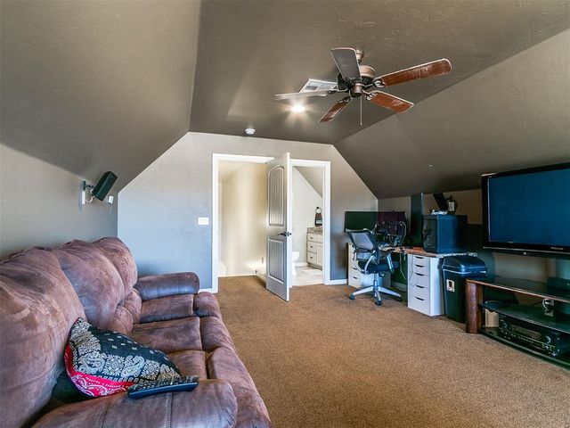 5501 Hidden Fawn Circle, Mustang, OK 73064