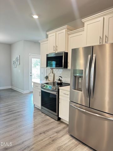15 Capeside Court, Lillington, NC 27546