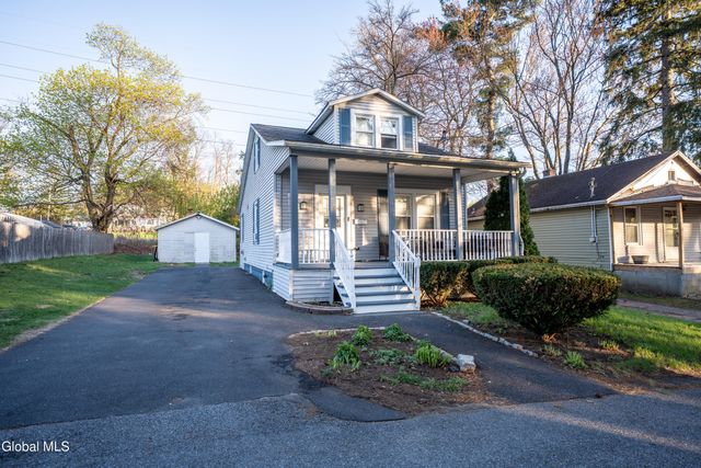 29 Undine Street, Colonie, NY 12205