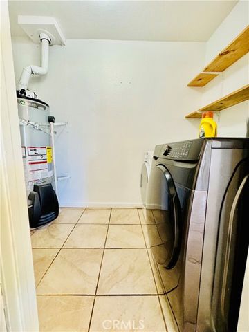 7019 Chimineas Avenue, Reseda (los Angeles), CA 91335