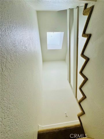 7019 Chimineas Avenue, Reseda (los Angeles), CA 91335