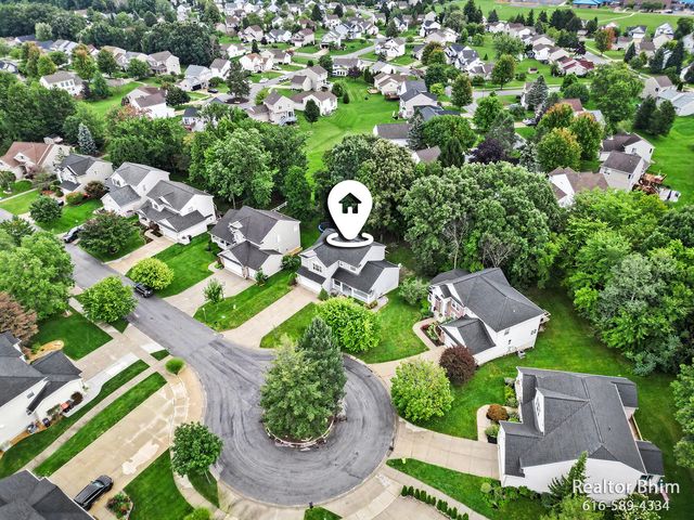 3689 Maple Hurst Drive SE, Kentwood, MI 49512
