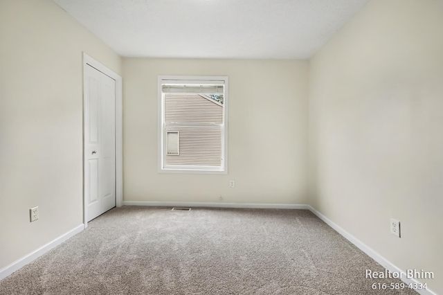 3689 Maple Hurst Drive SE, Kentwood, MI 49512