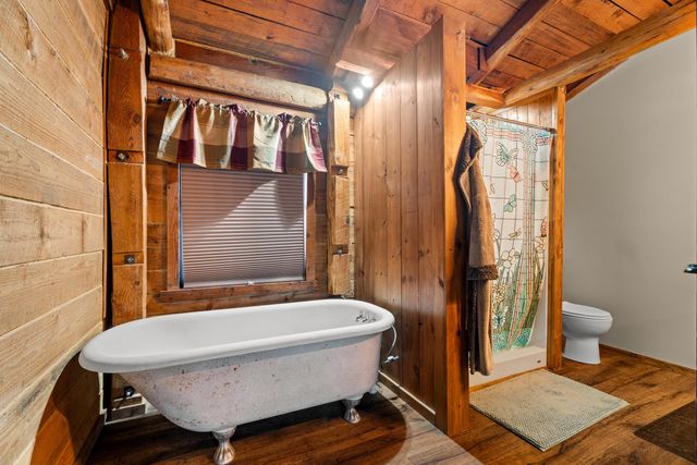 2446 State Highway Oo, Cedarcreek, MO 65627