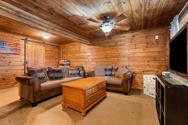 2446 State Highway Oo, Cedarcreek, MO 65627