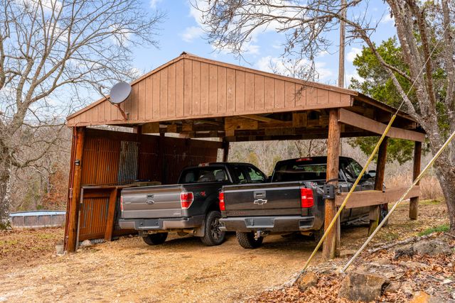 2446 State Highway Oo, Cedarcreek, MO 65627