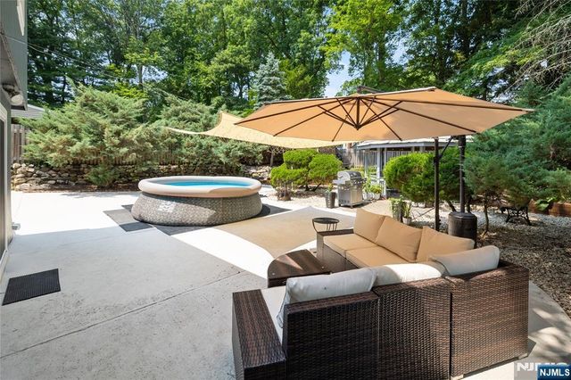 11 Monhegon Avenue, Rockaway Township, NJ 07866