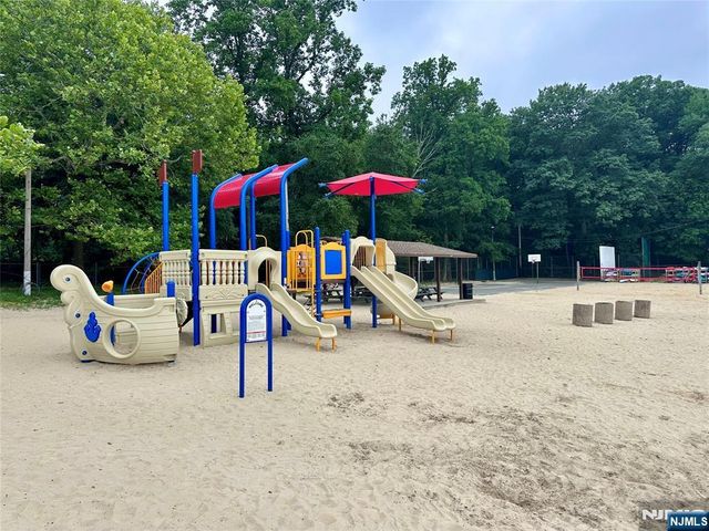 11 Monhegon Avenue, Rockaway Township, NJ 07866