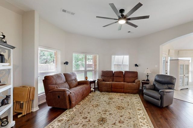 3211 Brampton Drive, Corinth, TX 76210