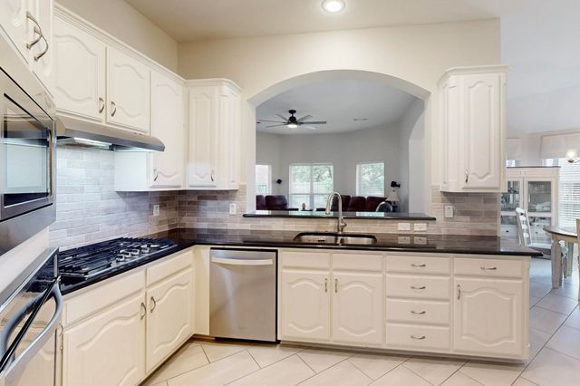 3211 Brampton Drive, Corinth, TX 76210