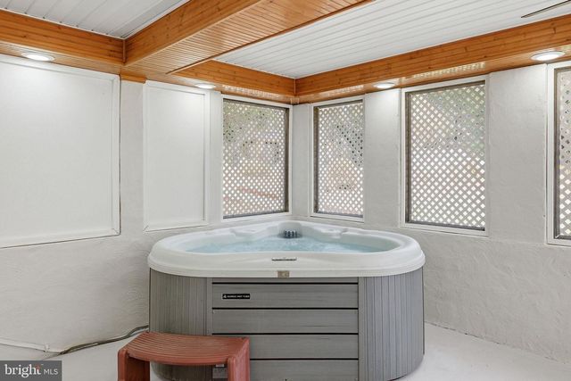 3000 WHISPERING DR, Prince Frederick, MD 20678