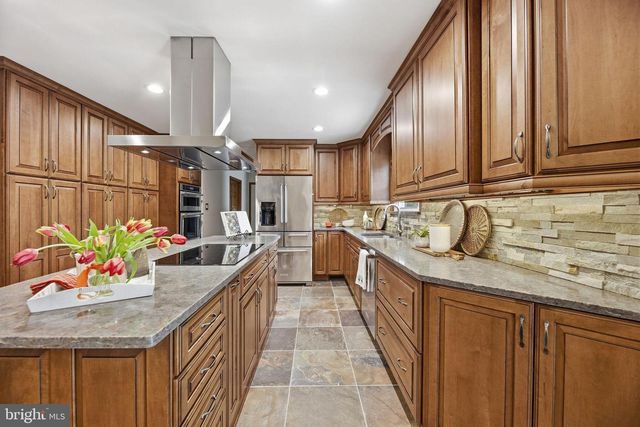 3000 WHISPERING DR, Prince Frederick, MD 20678