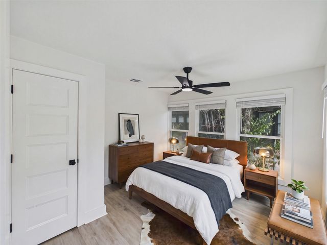 1026 Cedar Hill Avenue, Dallas, TX 75208