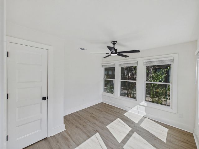 1026 Cedar Hill Avenue, Dallas, TX 75208
