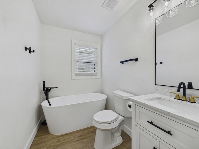 1026 Cedar Hill Avenue, Dallas, TX 75208