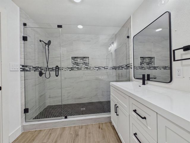 1026 Cedar Hill Avenue, Dallas, TX 75208
