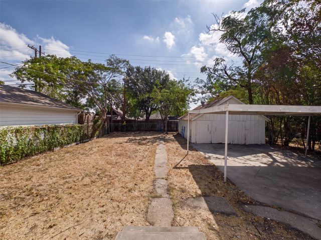 1026 Cedar Hill Avenue, Dallas, TX 75208