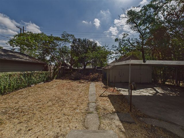 1026 Cedar Hill Avenue, Dallas, TX 75208