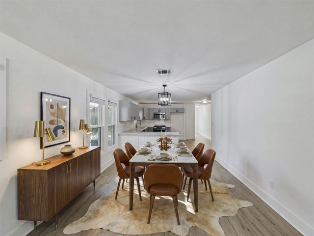 1026 Cedar Hill Avenue, Dallas, TX 75208
