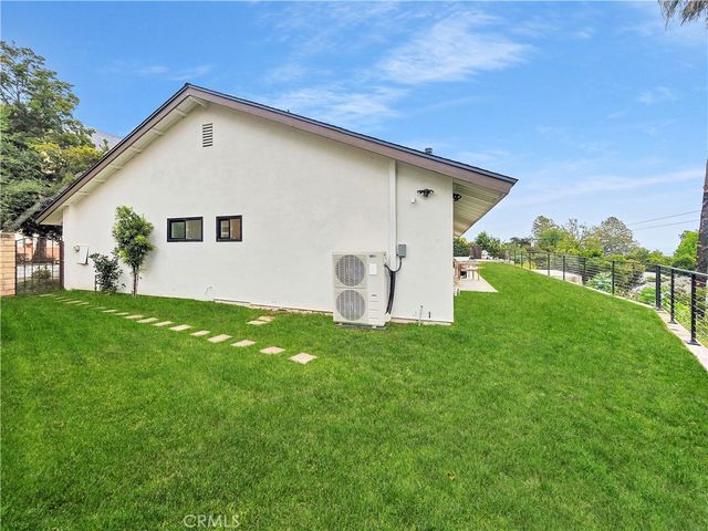 3948 Park Vista Drive, Pasadena, CA 91107