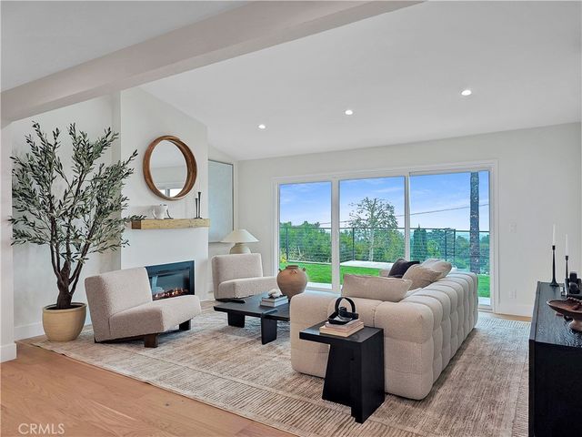 3948 Park Vista Drive, Pasadena, CA 91107