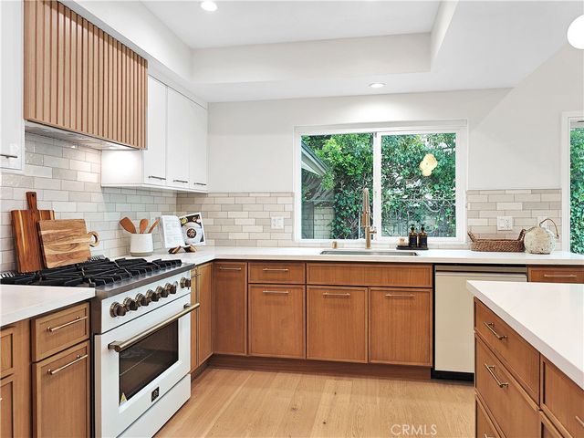 3948 Park Vista Drive, Pasadena, CA 91107