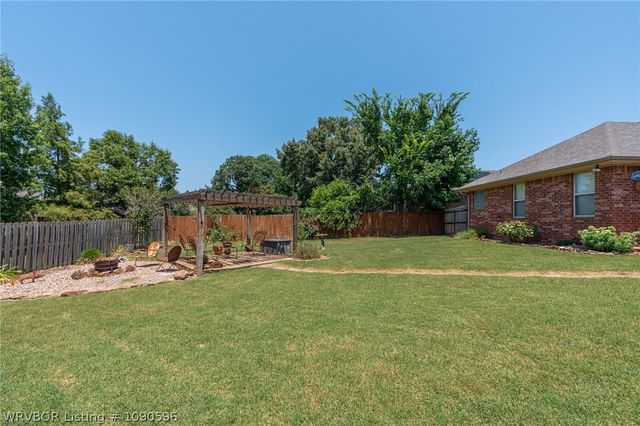 2711 N Hills Boulevard, Van Buren, AR 72956