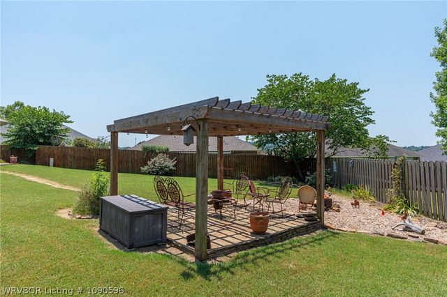 2711 N Hills Boulevard, Van Buren, AR 72956