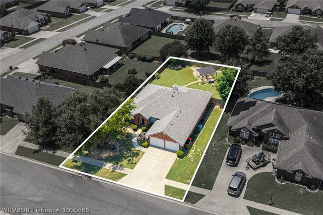 2711 N Hills Boulevard, Van Buren, AR 72956
