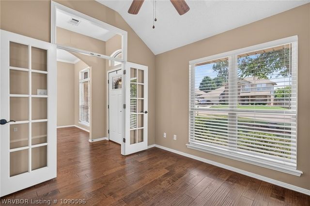 2711 N Hills Boulevard, Van Buren, AR 72956